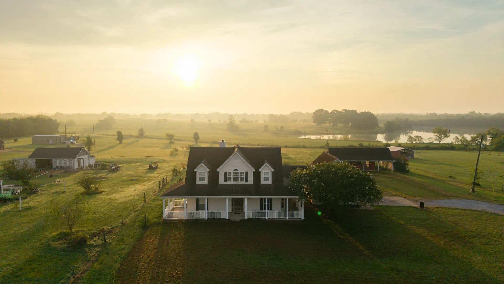 A Home on 5 Acres in Lowndes County, AL  - Hope Hull, Alabama, 36043