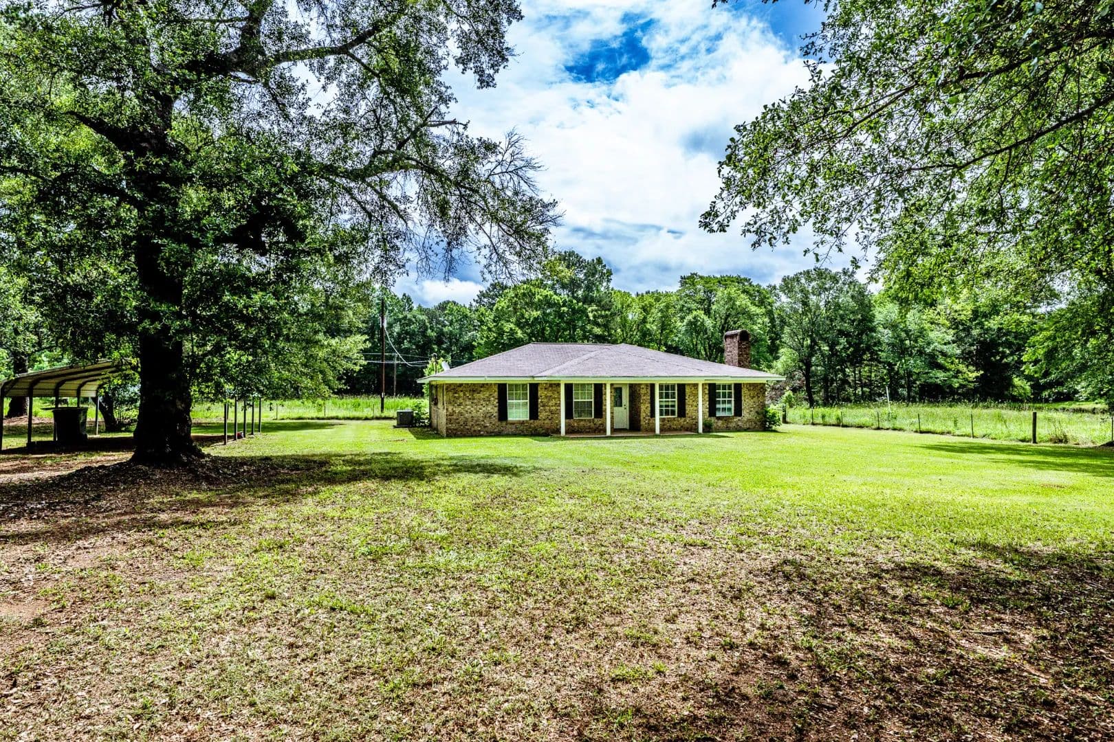 341 CR 1675 - Grapeland, Texas, 75844
