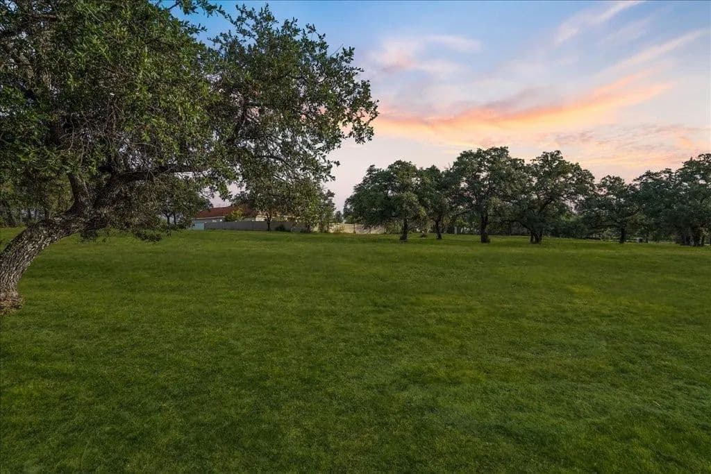 Vacant Land in Spicewood - Spicewood, Texas, 78669