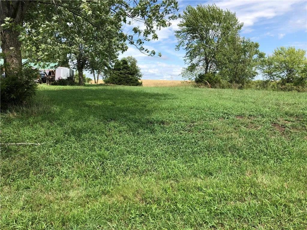 Property from 2017 Admiral Drive - KW - Gallatin, Missouri, 64640