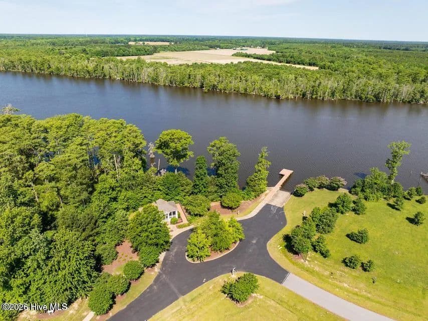 2.39 Acres of Land for Sale in Edenton, North Carolina - Edenton, North Carolina, 27932