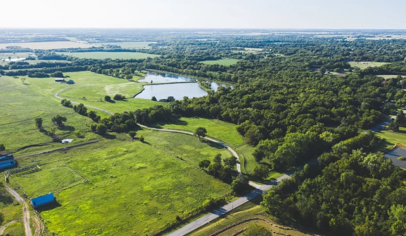 76-acre Equestrian and Hunting Oasis
