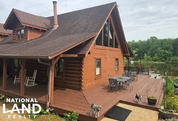 Log Cabin House with Private Bass Lake Overlook - Lowndesboro, Alabama, 36752