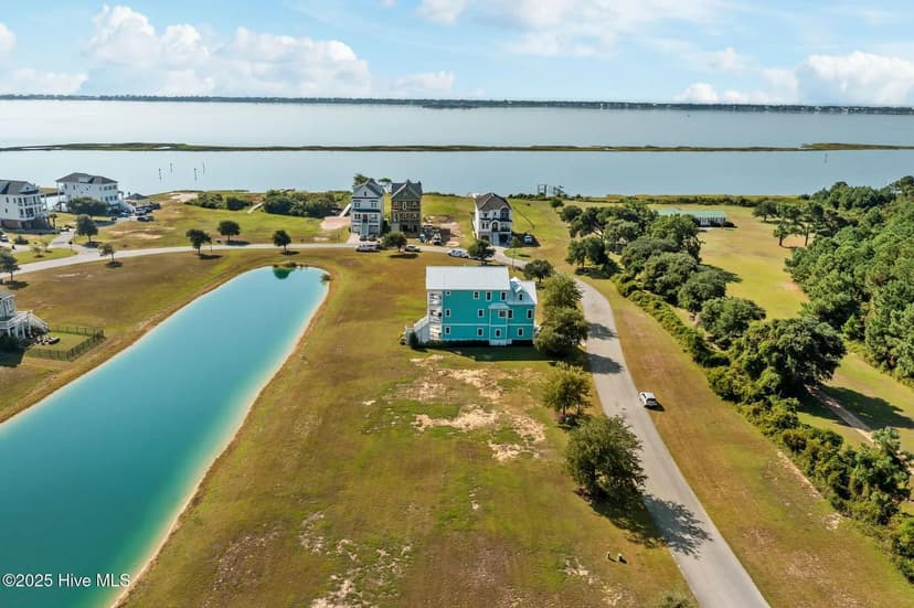 Vacant Land in Newport