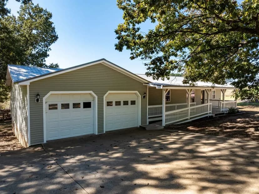 3 bed 2 bath home, 2 +/- Acres, Edgemont, Arkansas, Stone County