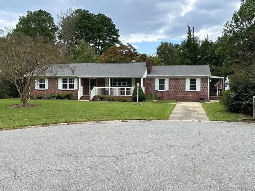 UNDER CONTRACT!!  3 Bedroom Ranch for Sale in Suffolk Virginia!