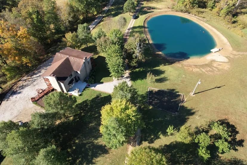 Home, Pond, 11 acres - Brownstown, IN - Jackson County