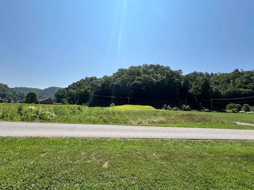 Lots & Land-Other in Pikeville