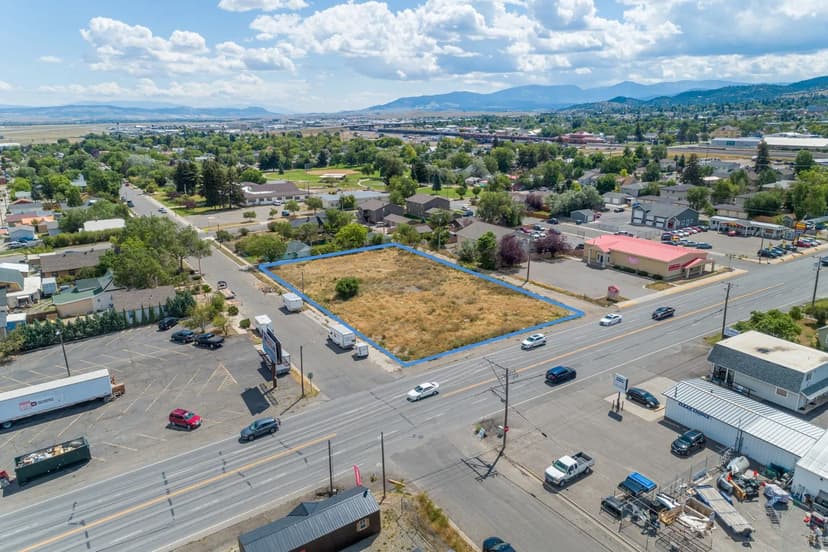 Land -Retail in Helena