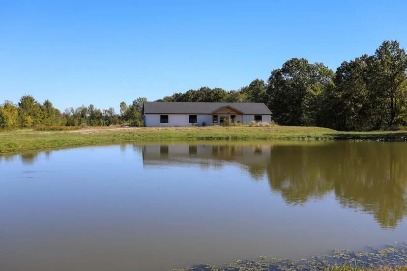New Construction on a Secluded 6+/- Acres in Butler Co., MO