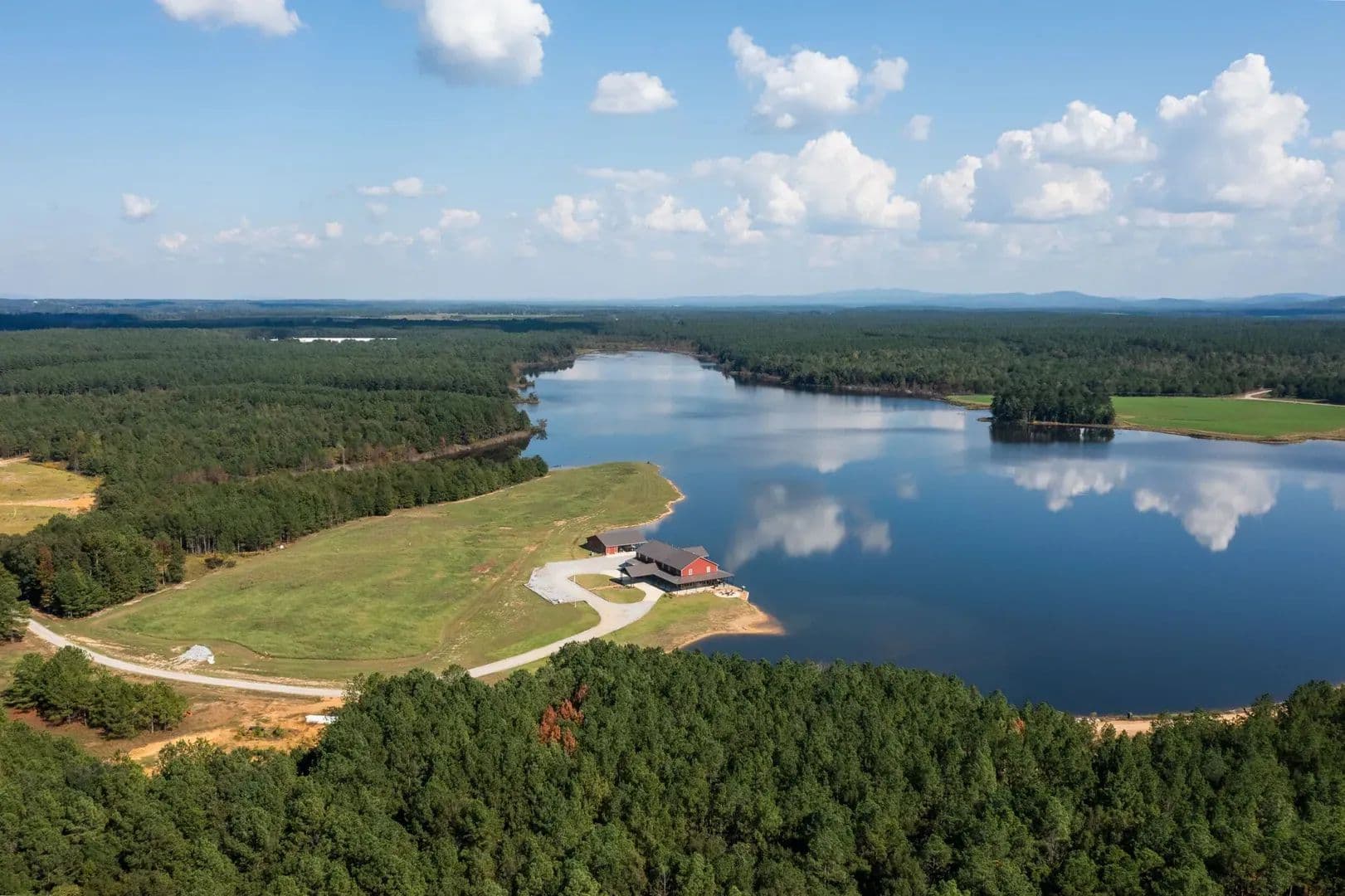 Sugar Creek Trophy Farm in Centre, Alabama - photo 3