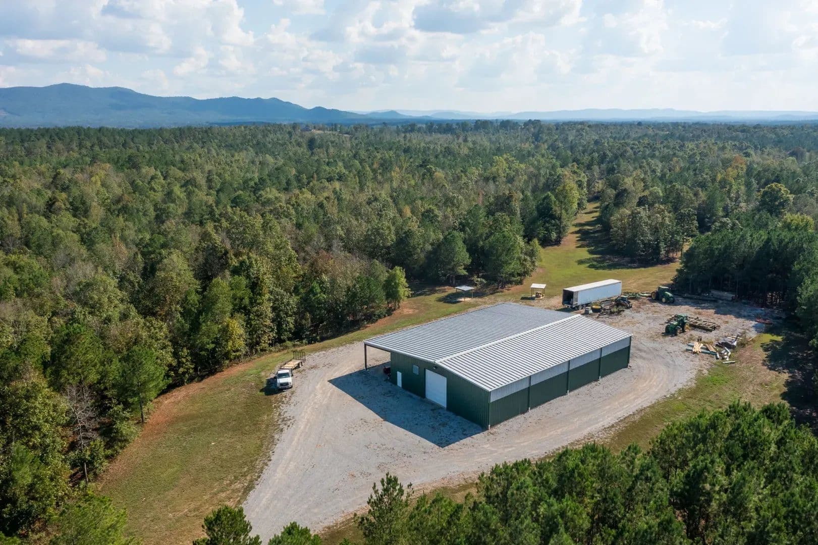 Sugar Creek Trophy Farm in Centre, Alabama - photo 5