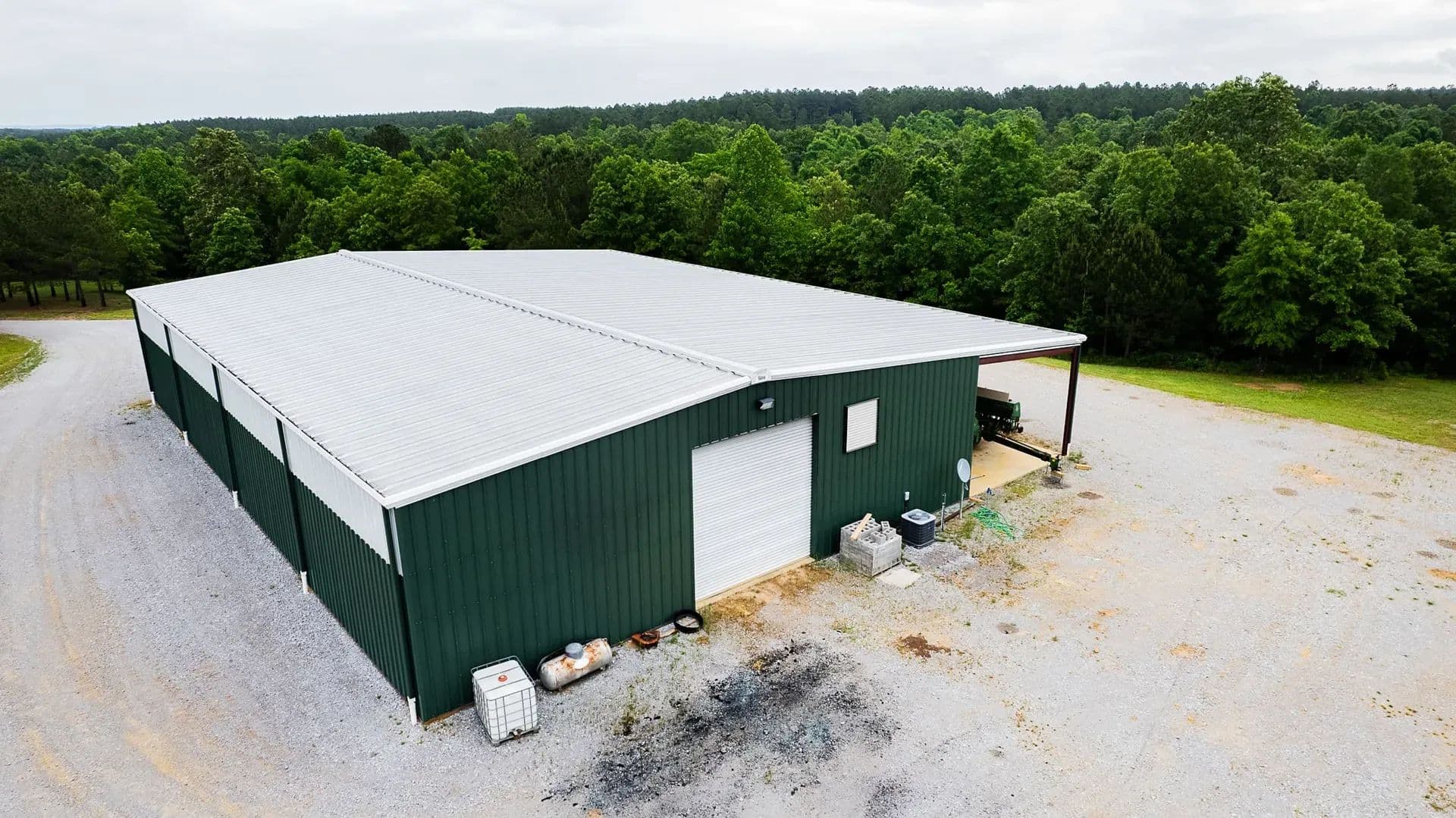 Sugar Creek Trophy Farm in Centre, Alabama - photo 6