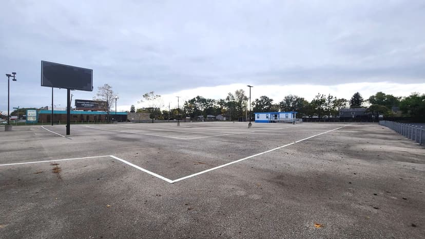 Land -Retail in Columbus