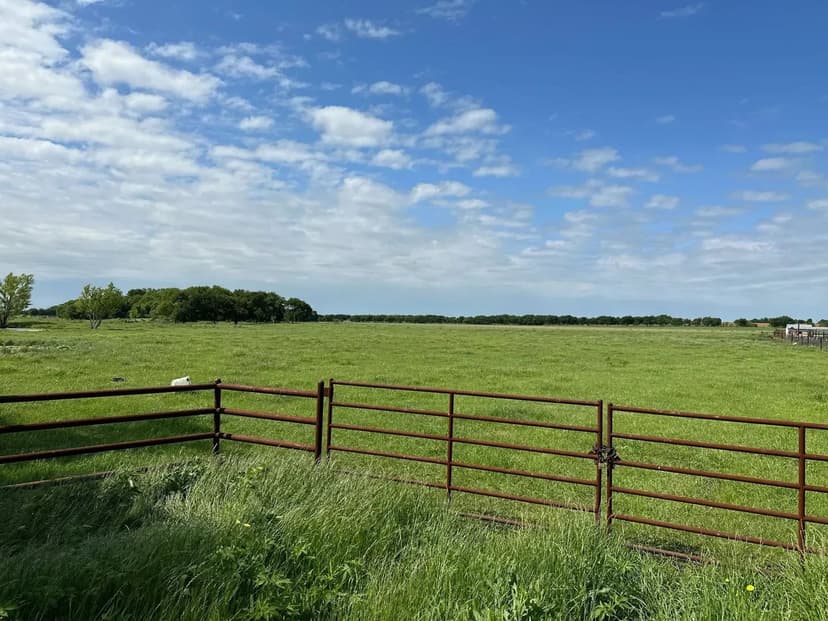 SALE PENDING! - Lakeview Broiler Farm