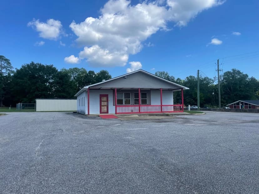 Restaurant building - Hayneville AL