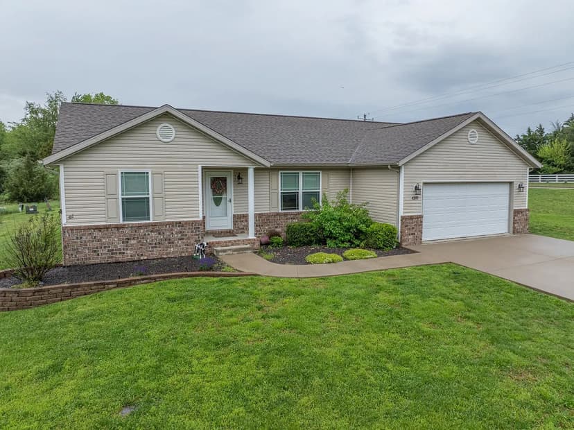 Home, Lakes, Land & Entertainment