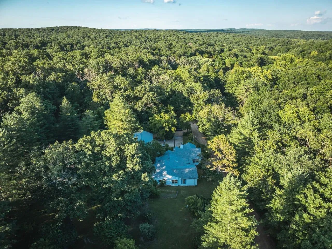 Recreational or Homestead, 4.8 acres and home REDUCED Steelville, Missouri - Steelville, Missouri, 65565