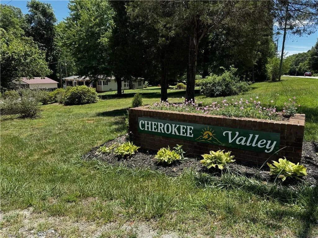 Property from 613 Aztec Drive - KW - Winston-Salem, North Carolina, 27107
