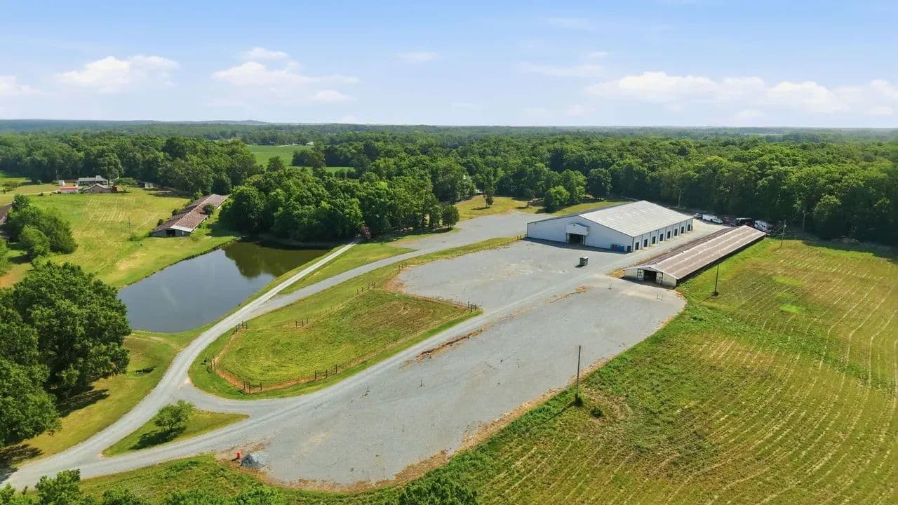 5BD/5BA Equestrian Estate on 37+/- Acres - 1916 Mcintyre Rd Wingate, NC - Wingate, North Carolina, 28174