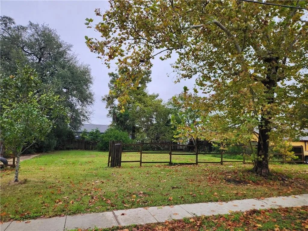 Property from 4567 MARK TWAIN Drive - KW - land for sale