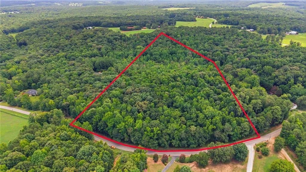 Vacant Land in Commerce - land for sale