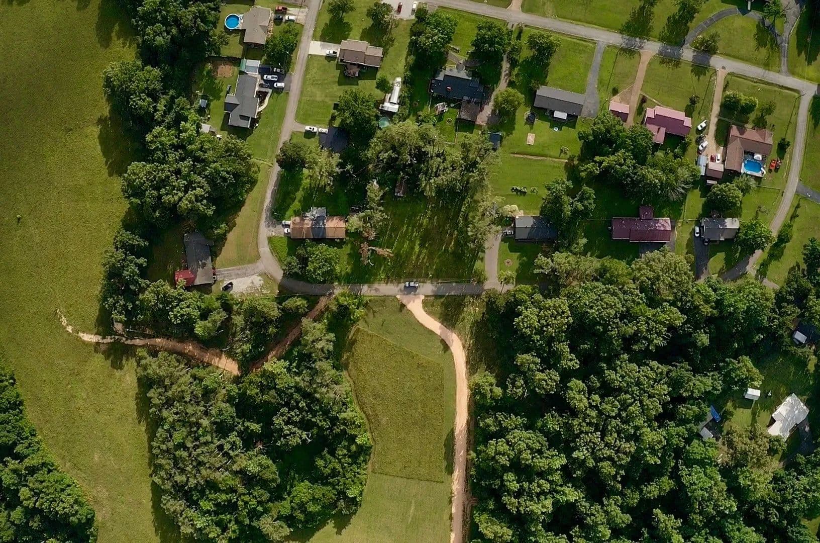 0.7 Acres of Land for Sale in Decaturville, Tennessee - Decaturville, Tennessee, 38329
