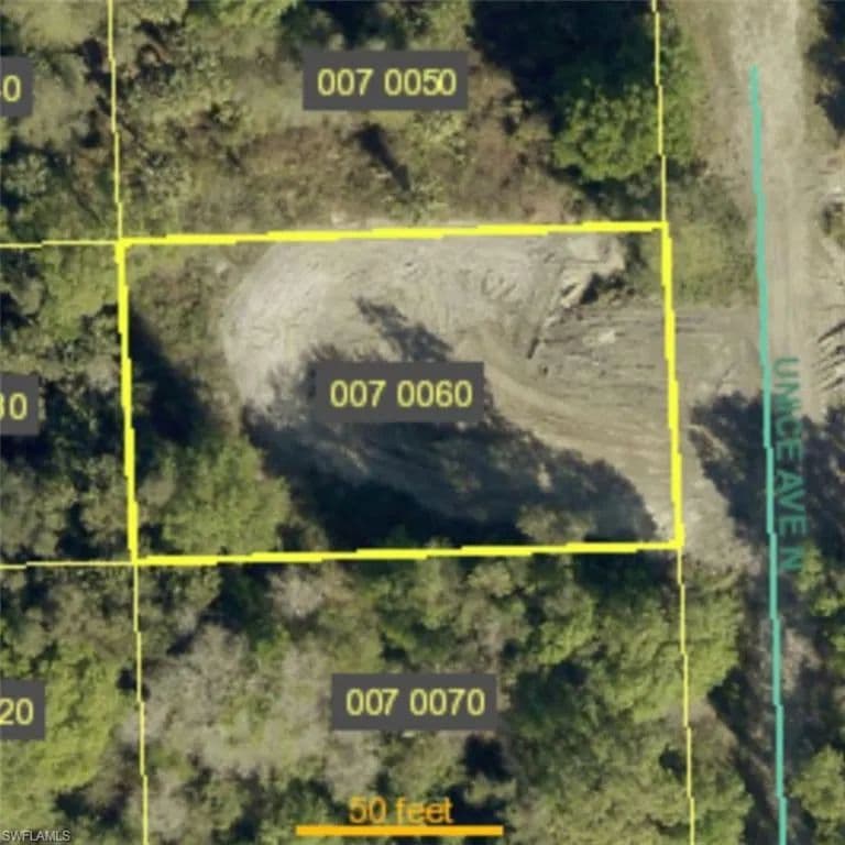 0.25 Acres of Land for Sale in Lehigh Acres, Florida - Lehigh Acres, Florida, 33971