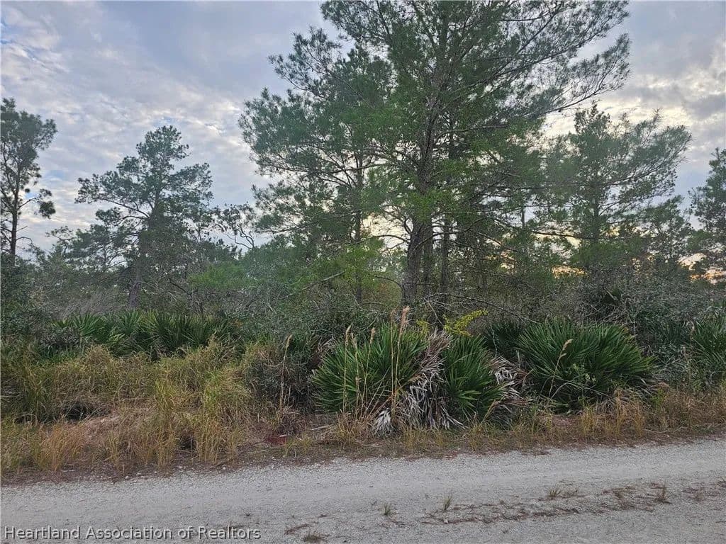 Property from 2225 Algonquin Drive - KW - Sebring, Florida, 33875