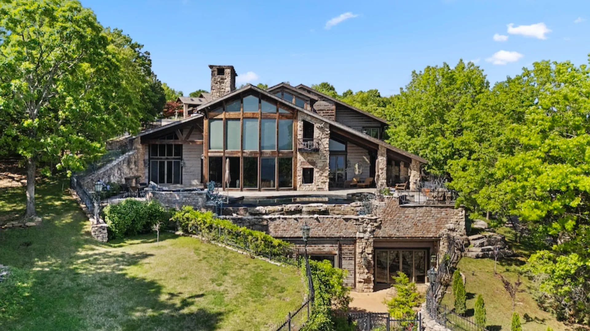 Turn-Key Estate On Table Rock Lake With Unrivaled Craftsmanship And Two Boat Slips - Branson, Missouri, 65616
