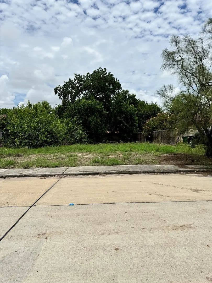 Property from 5923 Southford Street - KW - Houston, Texas, 77033