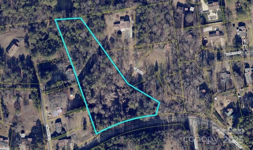Lots & Land-Other in Hickory