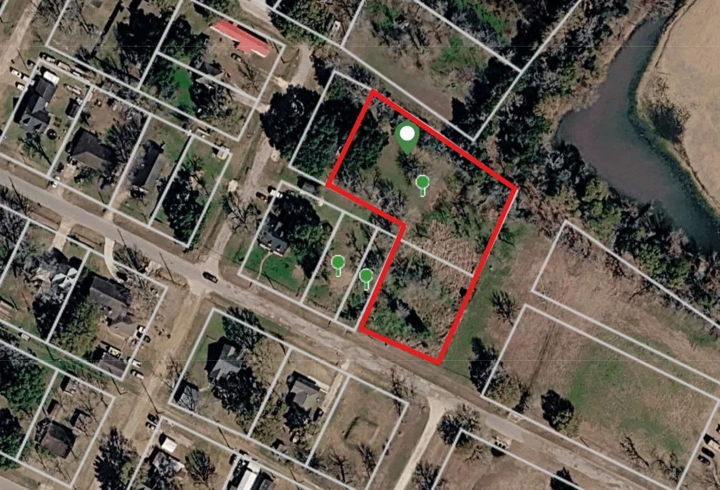 1.32 Acres of Land for Sale in Wallis, Texas - Wallis, Texas, 77485