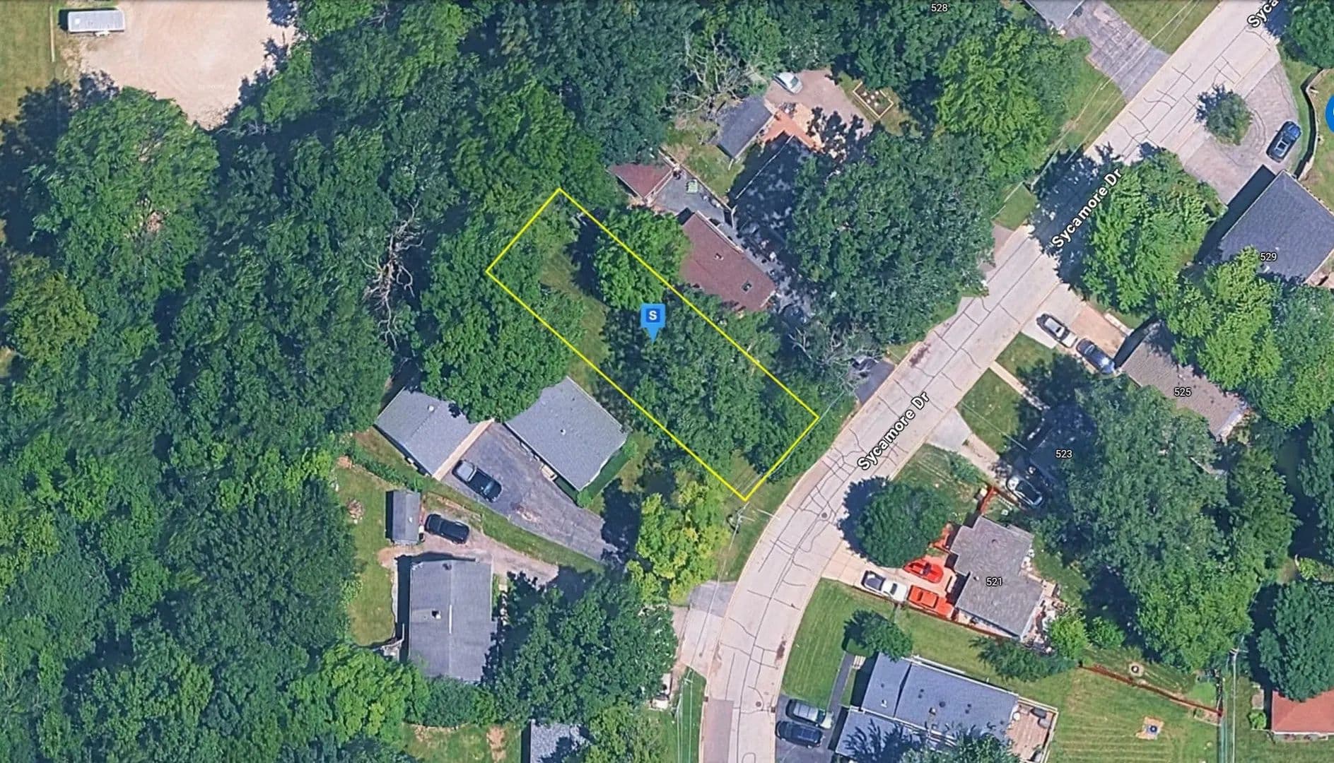 Property from 520 Sycamore Drive - KW - Round Lake, Illinois, 60073