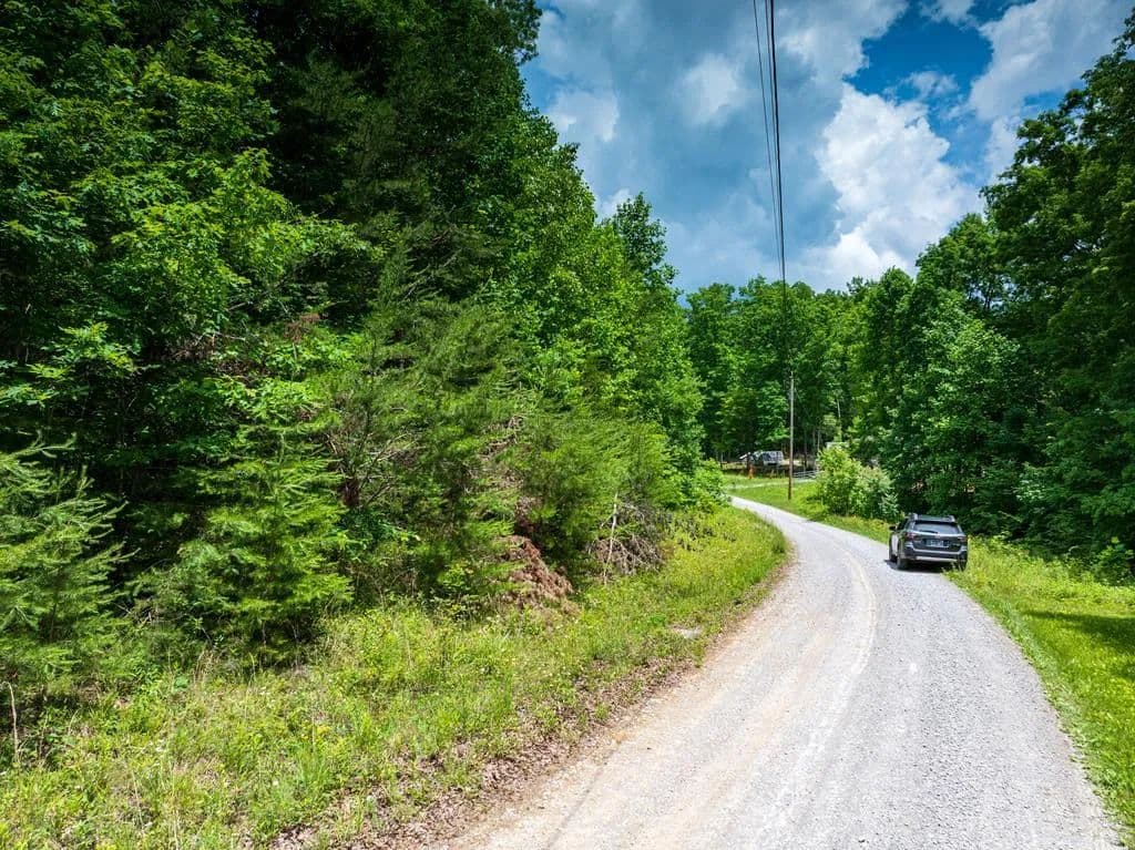Property from 4121 Chapel Hill Rd - KW - Crawford, Tennessee, 38554