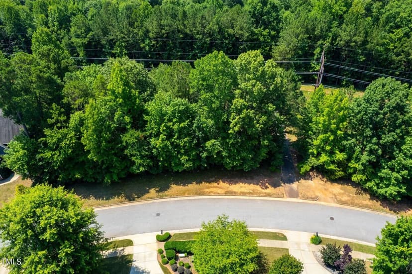 Lots & Land-Other in Holly Springs