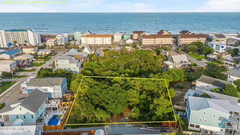 Vacant Land in Carolina Beach