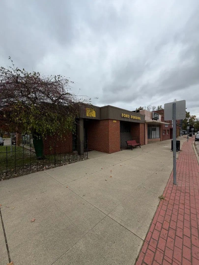 Commercial Building, 315 N. Shiawassee St, Corunna MI 48817 - Corunna, Michigan, 48817
