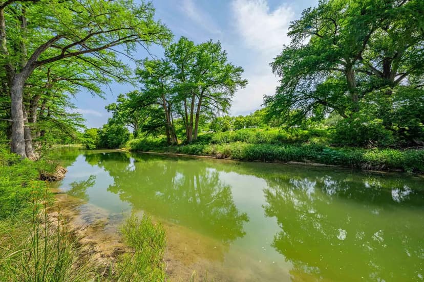 Kendall County | Bohnert River Ranch | E of Comfort