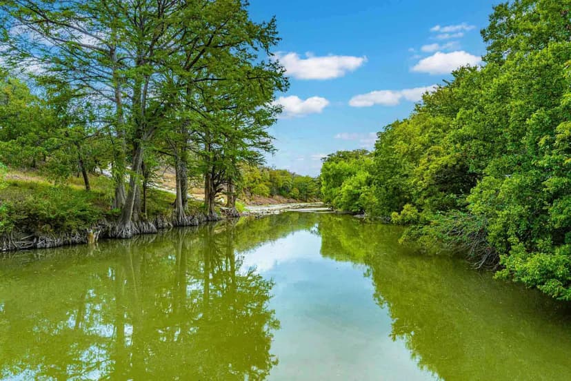 Kendall County | Comfort River Lot | S of Comfort