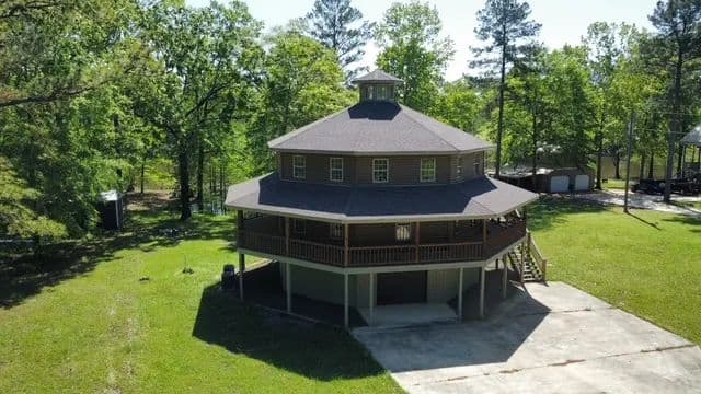 Beautiful New Home on the Alabama River