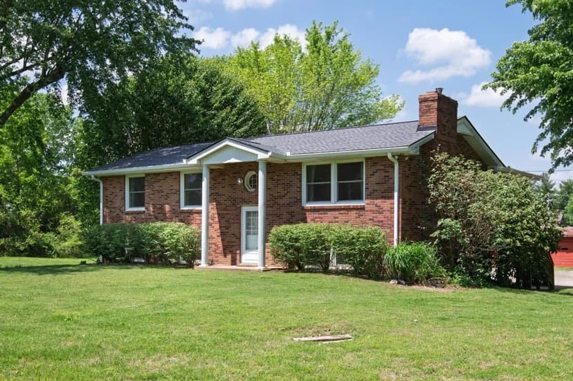 3.8 Acres Cottontown, TN