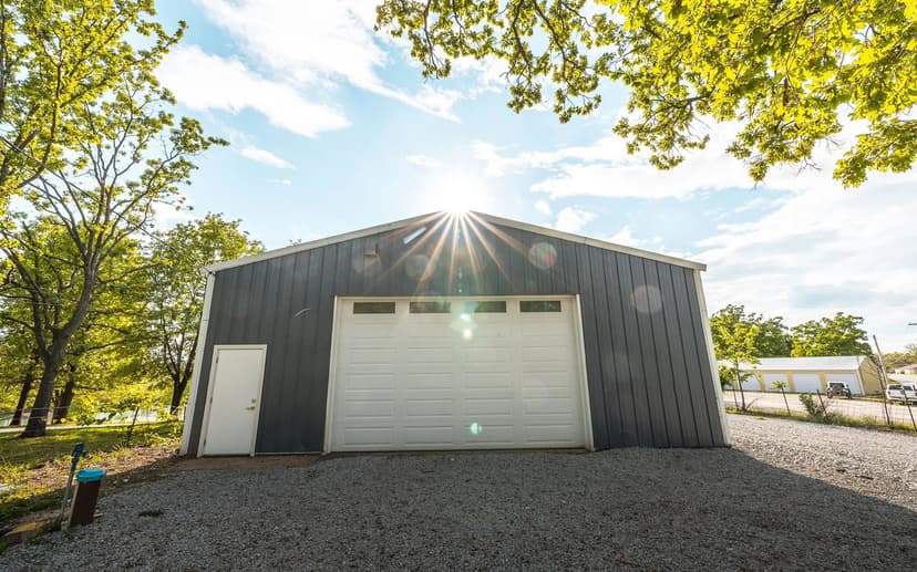 40’x60’ Morton Building With Prime Highway Frontage For Sale – Benton County