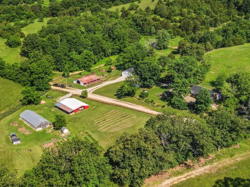 Self-Sufficient Homestead & Farm in Vanzant, Missouri for Sale on 80 Acres