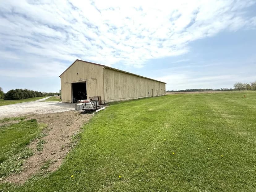 19 +/- ACRES / E SR 4 / 3 - LOTS / E SR 4 LA PORTE, IN / 40'X48 AND 40'X120' OFFICE AND BARN / LAND FOR SALE