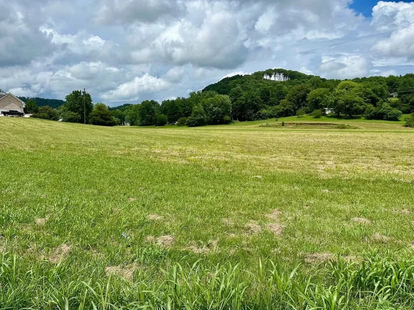 7.3± Acres – Tower Hill Rd & Golf Ln, Livingston, TN