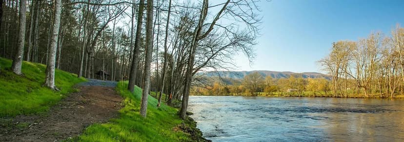 Tailwaters Lodge on the South Holston