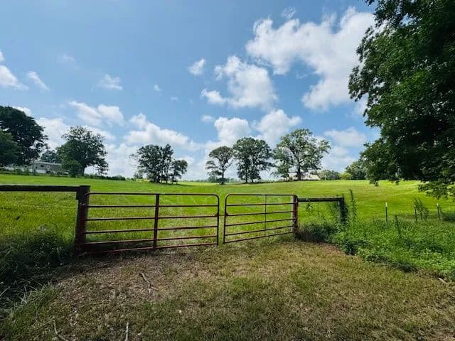 Home on 9.64 Acres | Jayess, MS