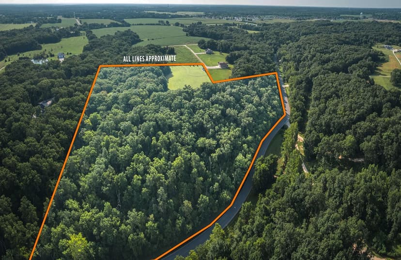 11.81± Acres: An Ideal Canvas for a Dream Home, Recreation, & Hunting – Warren County
