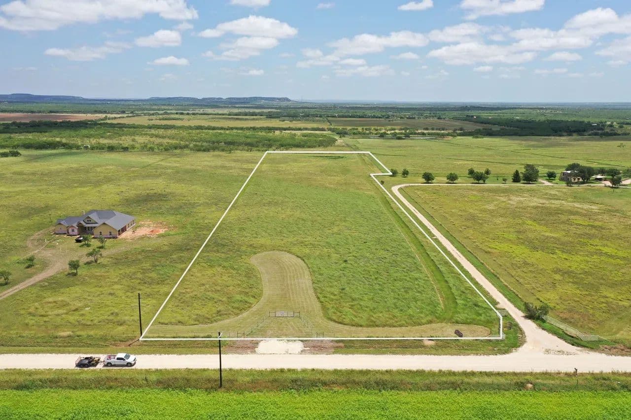 10.01 acres in Taylor County (T1 CR 204) - Bradshaw, Texas, 79567
